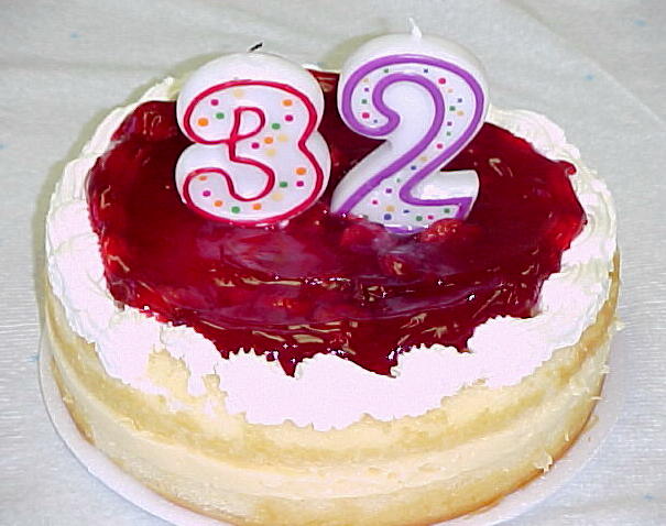 http://1.bp.blogspot.com/_4vGc2ThQdZw/THHdIIix9nI/AAAAAAAAAUs/gKgiQyyj7Fs/s1600/32Cake.JPG