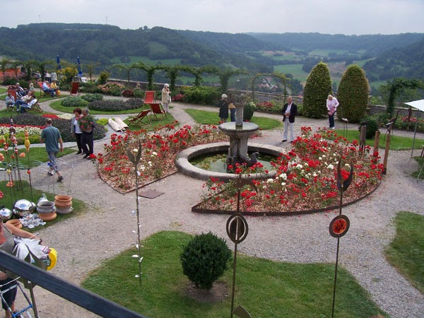 Neues Vom Lindenhof Furstliche Gartentage In Langenburg 2011