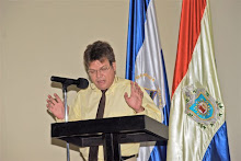 Presentación de poemario en la Casa de Protocolo de la UNAN-León 2008.