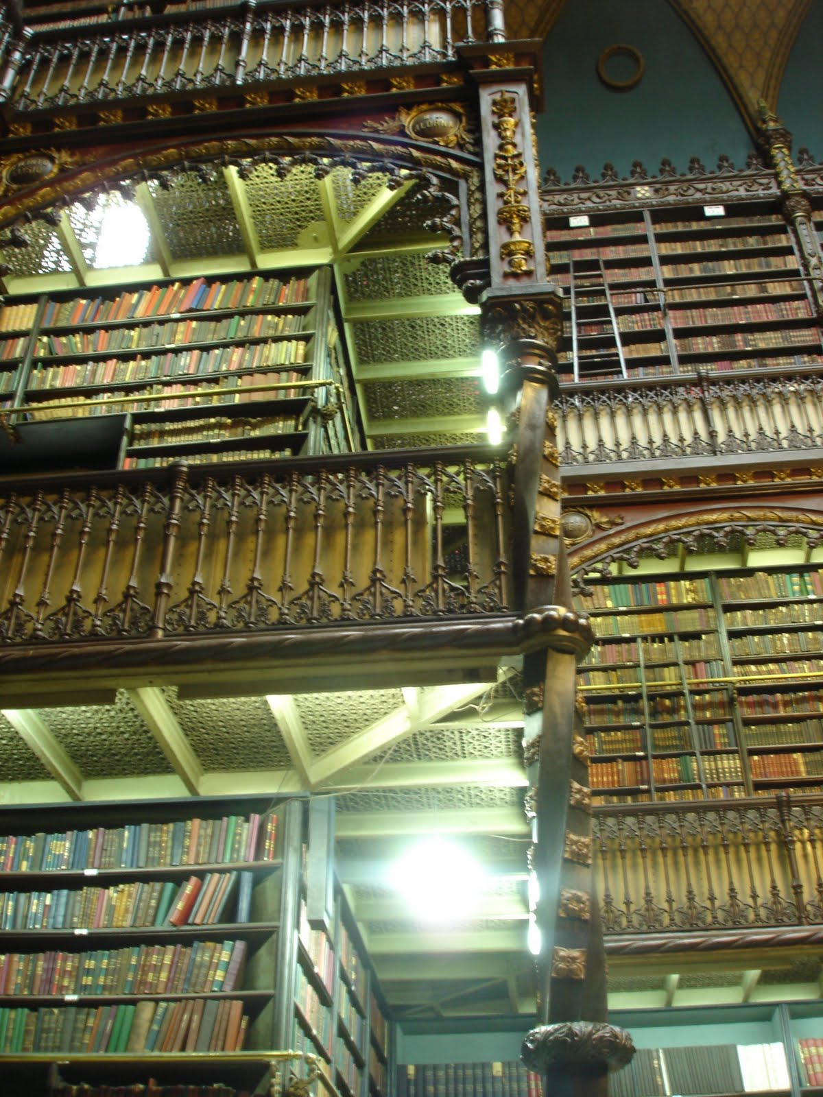 Renata no Río: Real Gabinete Portuguez de Leitura