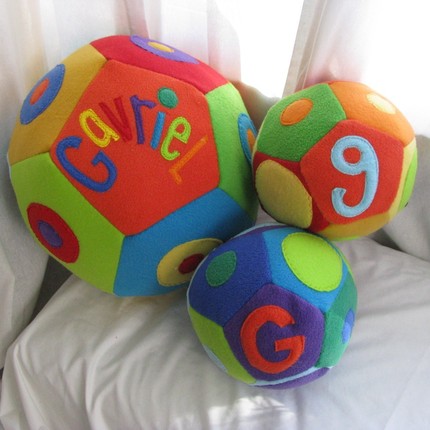 [handmadepretties.jpg]