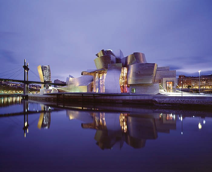 [5+Guggenheim+Museum+Bilbao.jpg]