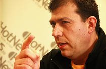 [image-2009-01-27-5364683-46-adrian-plesca-artanu.jpg]