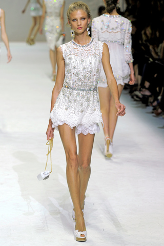 Esthétique et Conception: Dolce & Gabbana Spring 2011 RTW