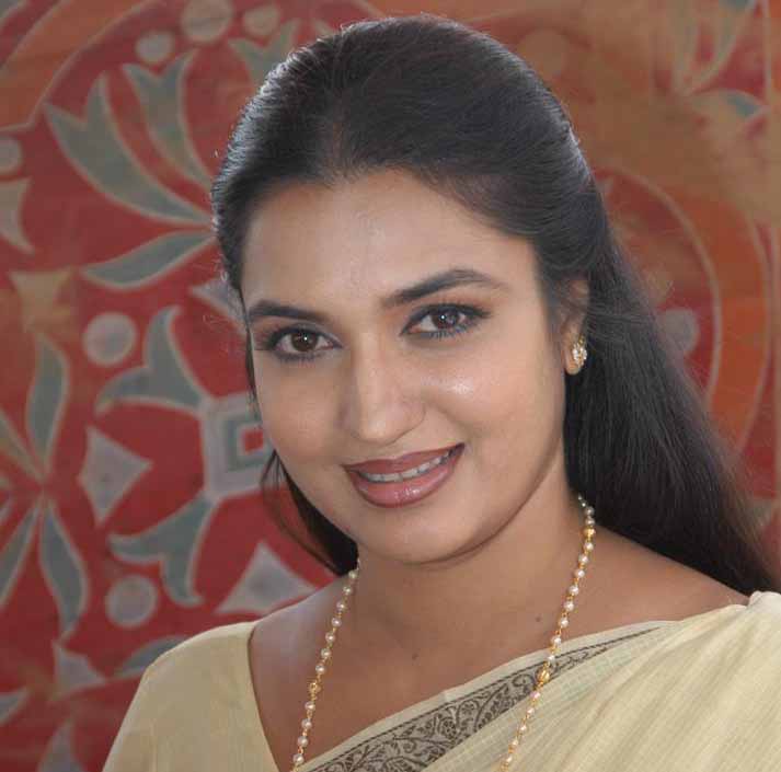 Tamil Actress Suganya Sex - Sukanya - JungleKey.in Image