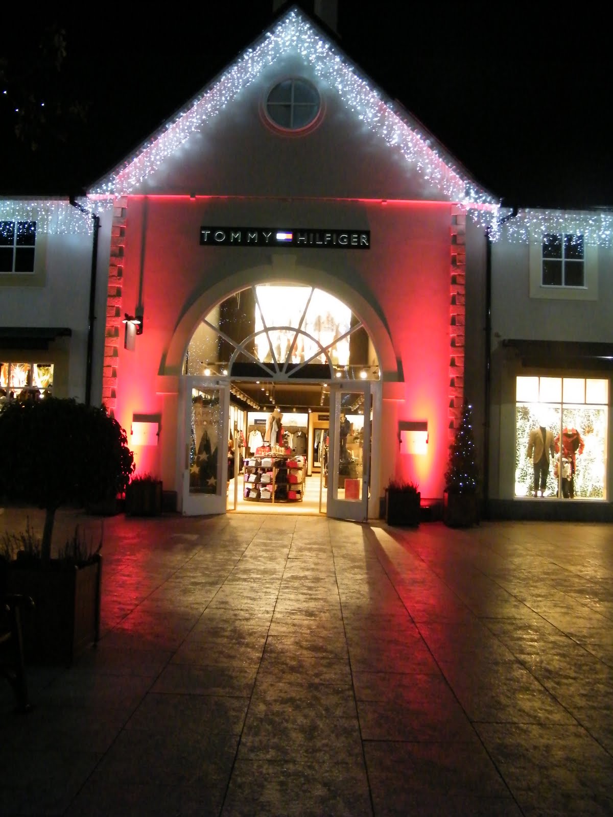Christmas Time Magic Kildare Village Outlet shops