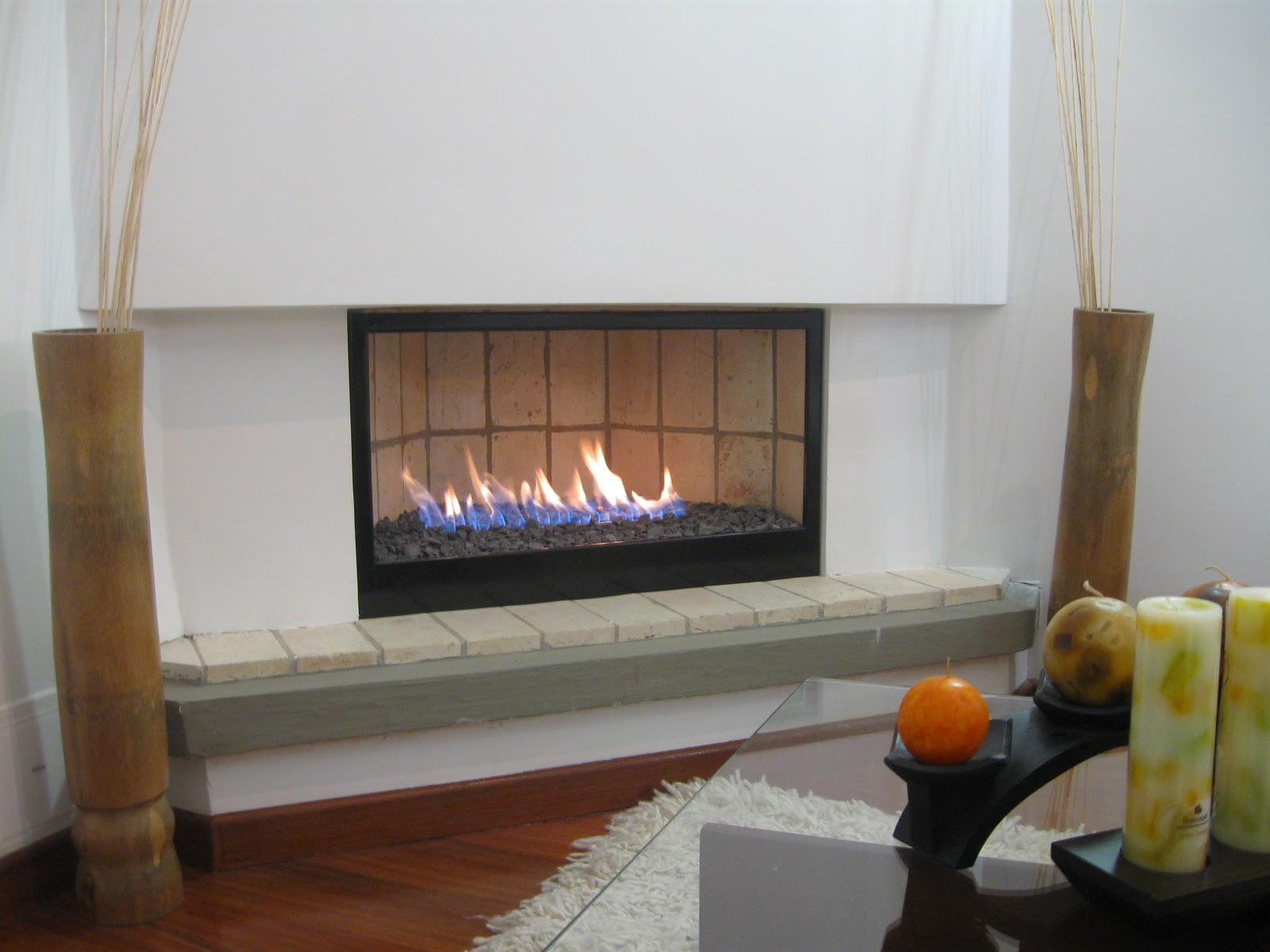 INDUSTRIAS UNIDAS: CHIMENEAS A GAS, ETANOL Y TRADICIONAL, ENCHAPES Y