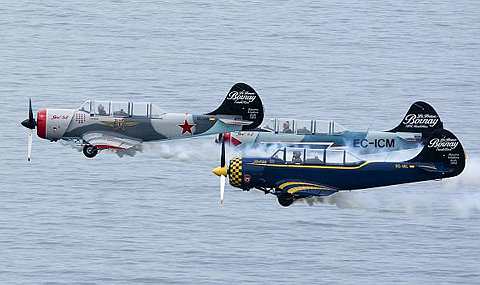 [Spanish+Air+Force+Harrier+jet+performs6.jpg]