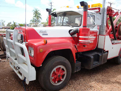 Australasian Classic Commercials: Mack R700 = living history