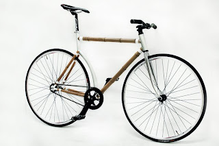 Bicicleta feita de Bambu - 1
