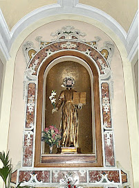 Altare dedicato a san Gaetano Thiene, patrono di Lizzano.