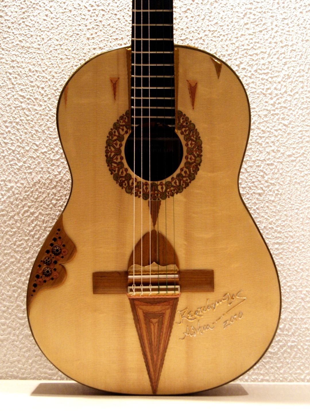 "Kertsopoulos" classical guitar 2010