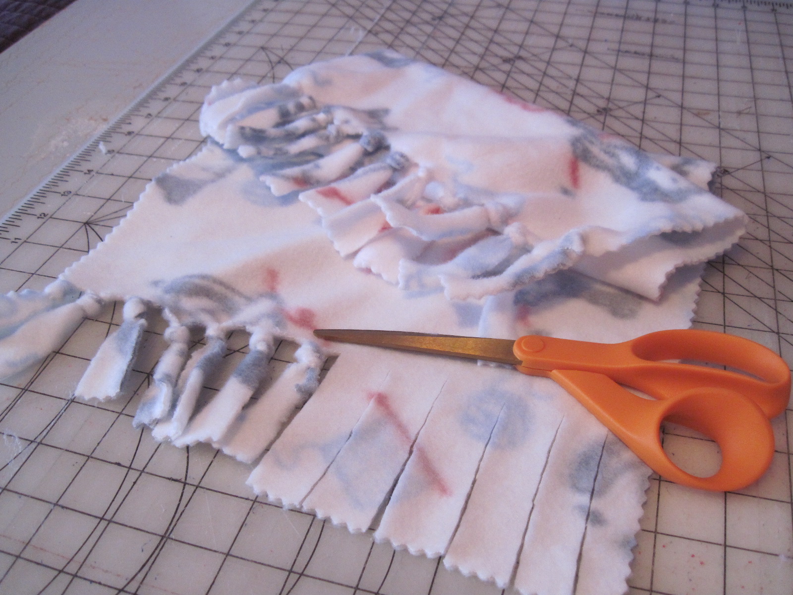 The Secret Closet's Home Sewing Classes No Sew fleece Pillow and Blanket