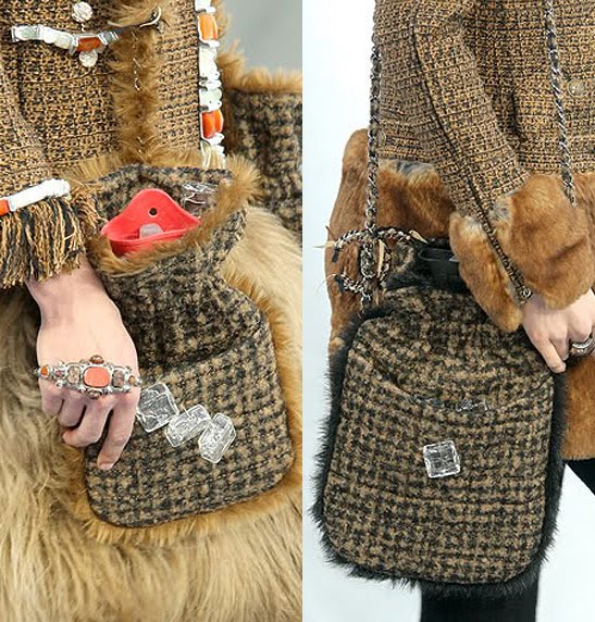 [Chanel+Fall+Winter+2010+Fashion+Show+handbags+2.jpg]