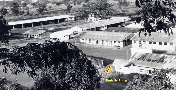 [000+porta+de+armas.JPG]