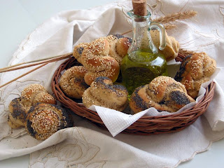 ROLL OVER BEETHOVEN...MAKE WAY FOR DINNER ROLLS! 24 IMG 6821