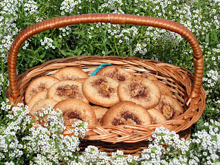 MORAVIAN TARTS...warm up to cookies this Fall! MORAVIAN TARTS...warm up to cookies this Fall!