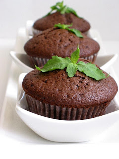 DEVILS WITH ICY COOL HEARTS...COCOA MINT CUPCAKES 33 IMG 1928