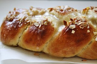 {Baking} FINNISH CHAI SPICE PULLA ... Bread With a Twist for BBD! 24 main+picIMG 3194