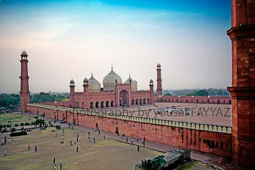 Badshahi+Mosque+3 The Beauty of Pakistan: 70 Amazing Photographs