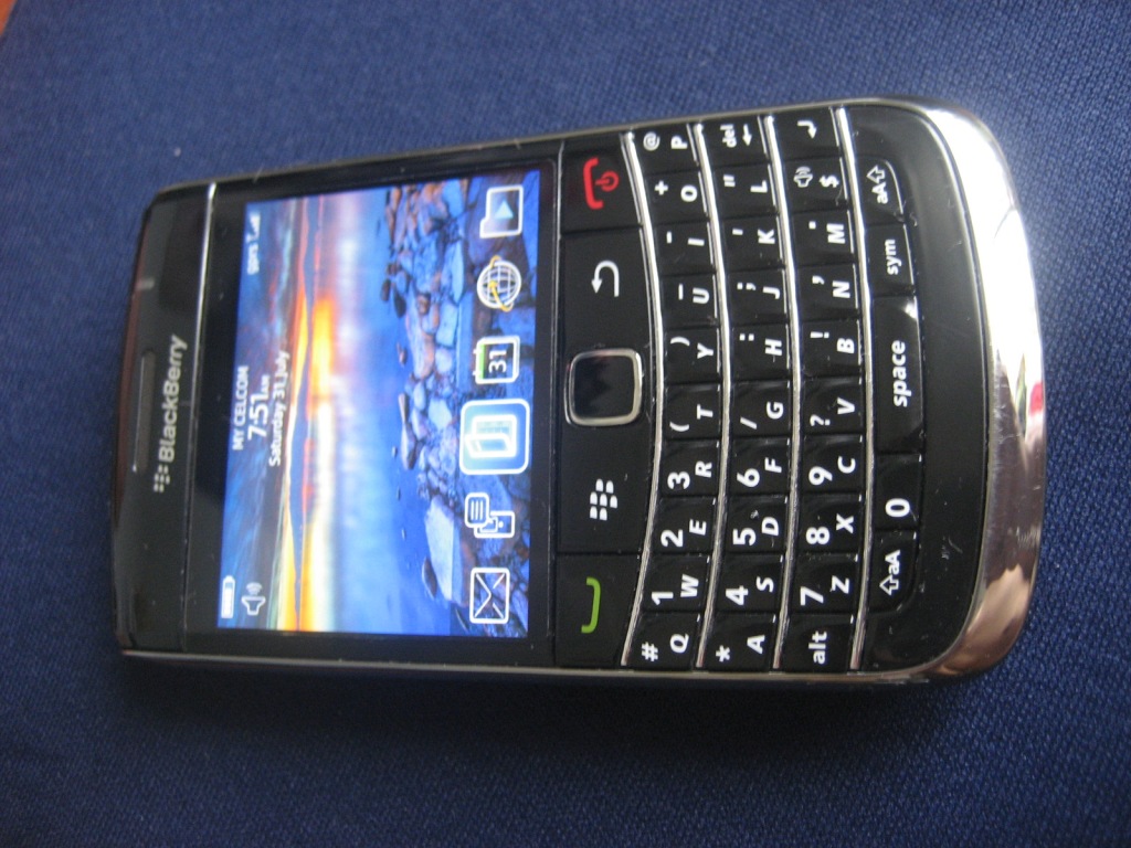 e-dzull warehouse (Malaysia): Blackberry Bold 9700 @ Bold2 FullBox