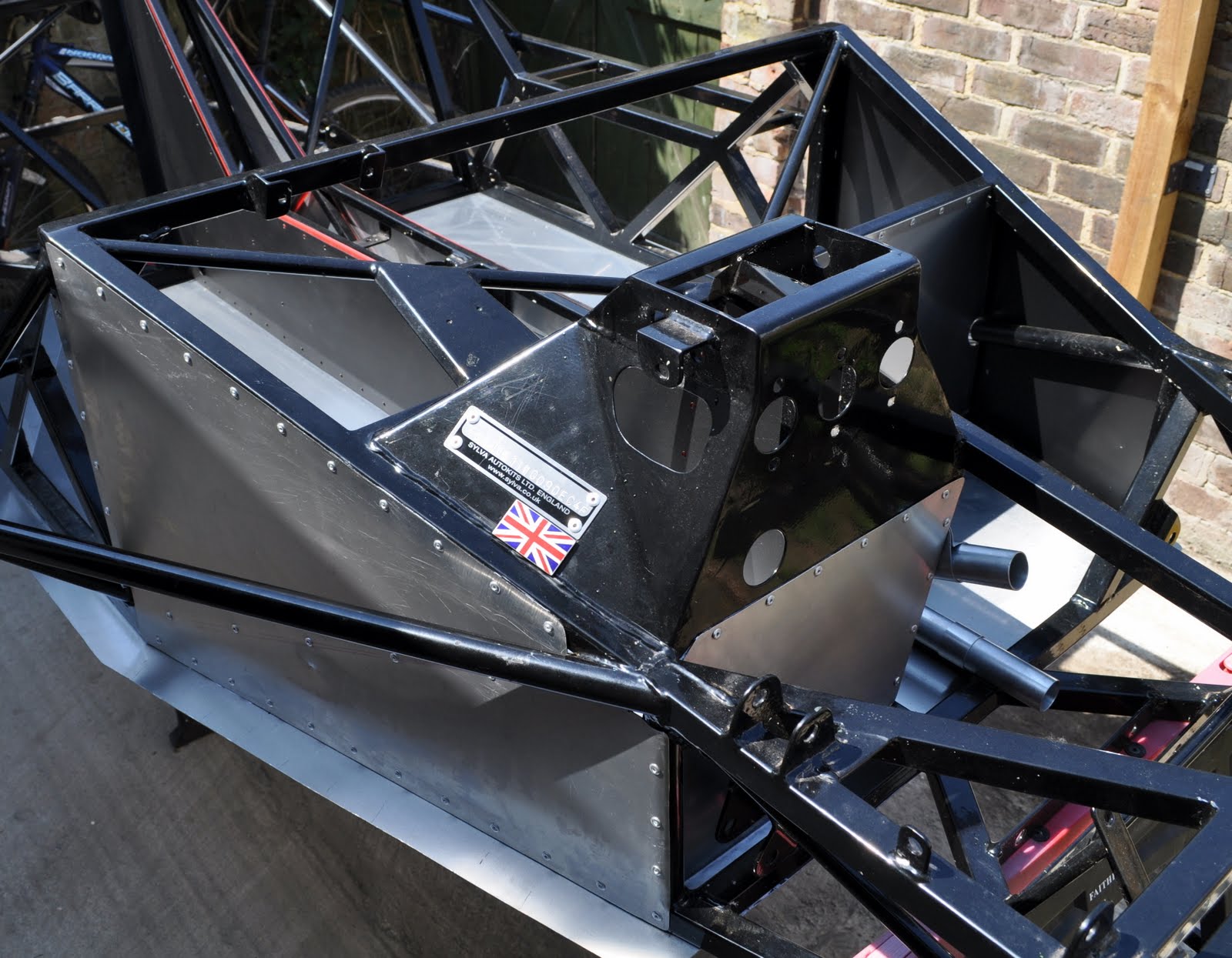Sylva J15 kit car build More panels