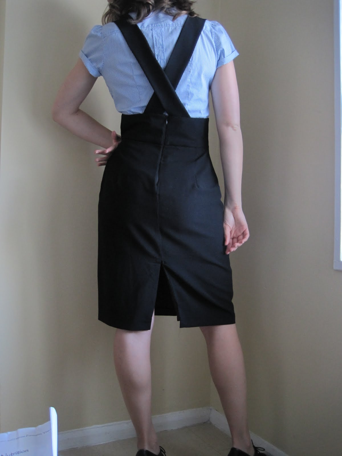 threads and thoughts and things i love: Day 22 - Secretary Skirt Repeat ...