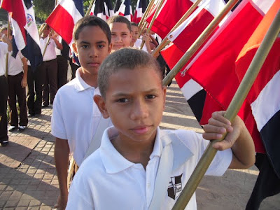 El Granero del Sur: Estudiantes Colegio Padre Guido rinden tributo a la ...