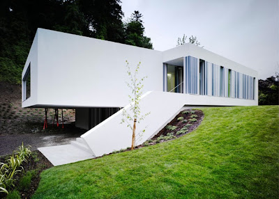 Concrete White House Modern Design by ODOS Architects