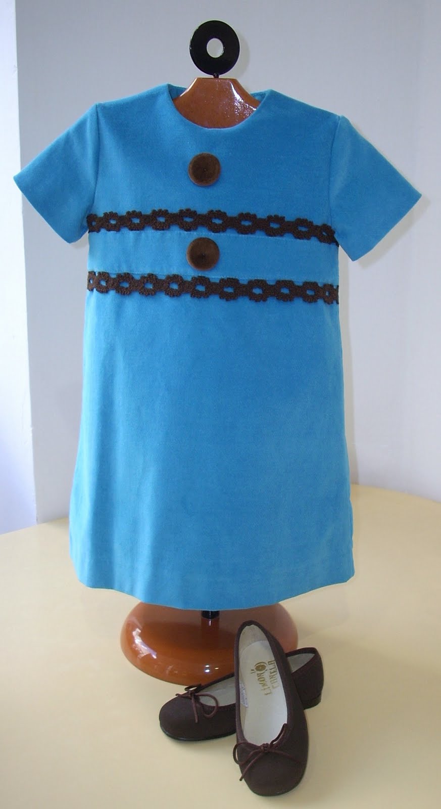 El baúl de Luz: Turquesa y marrón, sencillo pero muy bonito....