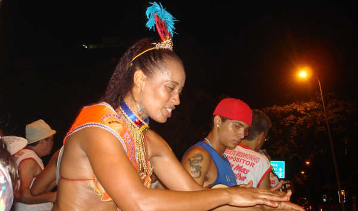 [0,,12911332,00.jpg]