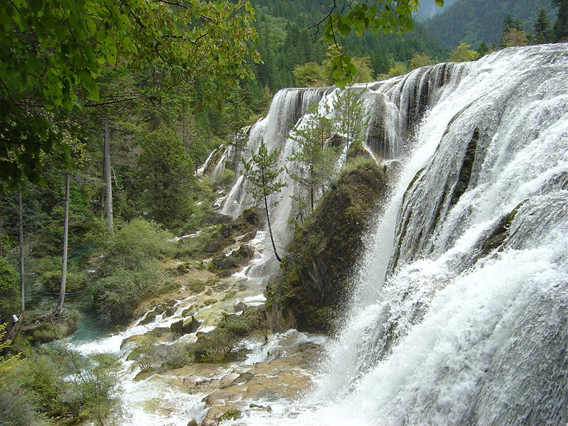 [jiuzhaigou+03.jpg]