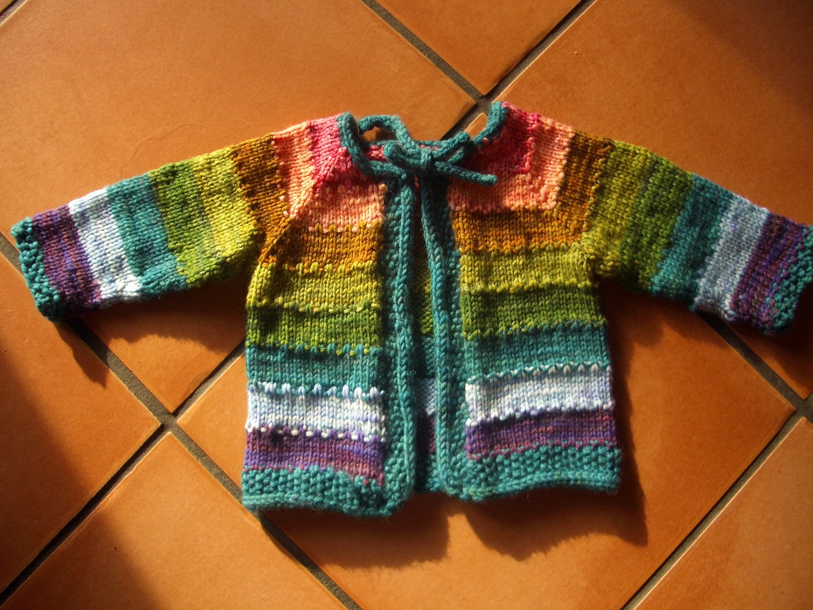 ta-da! one Tulip Cardigan, properly finished this time