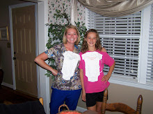 Aunt Kaci and Aunt Jeni with their "I love my Aunt" outfits for MHM!