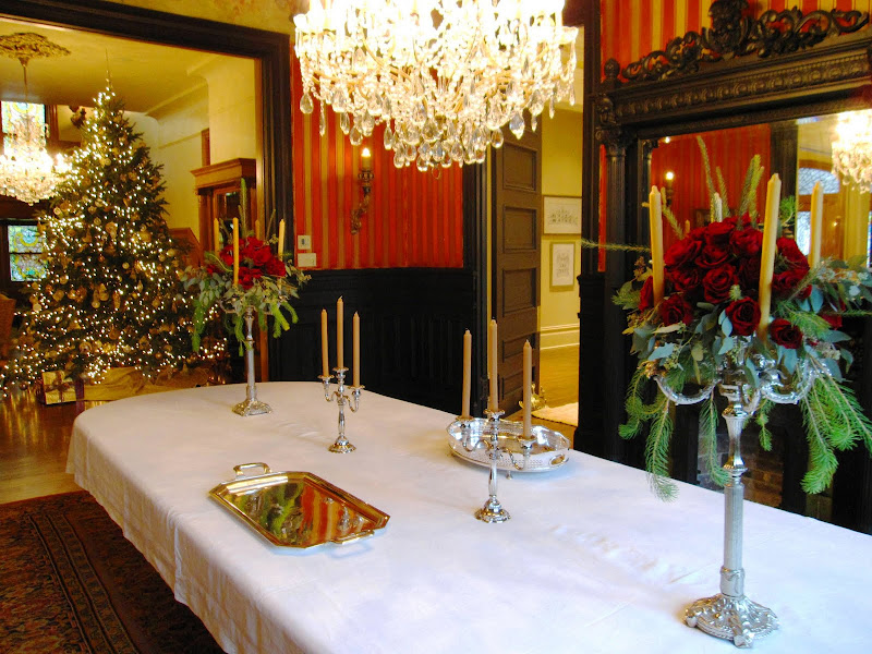 GALLERY PROPERTY: DELIGHTFUL DECOR FOR CHRISTMAS IN NEW ORLEANS