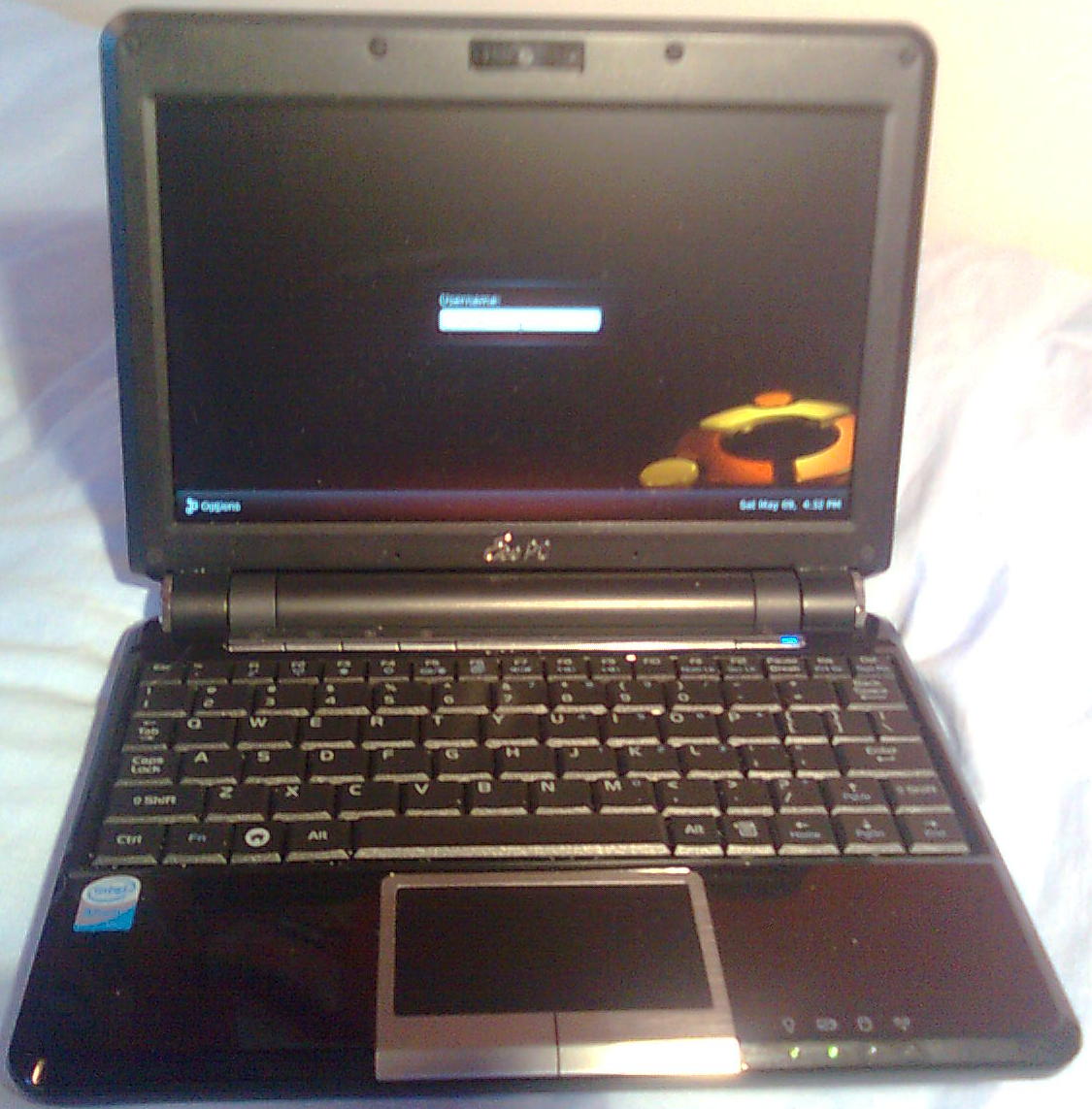 [eeepc_901.jpg]