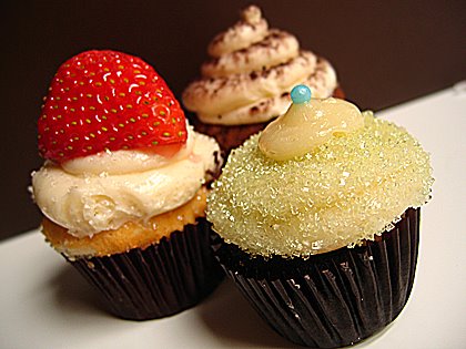 [vanillabakeshop_cupcakemini.jpg]