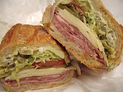 baycities_italiandeli_sandwich.jpg