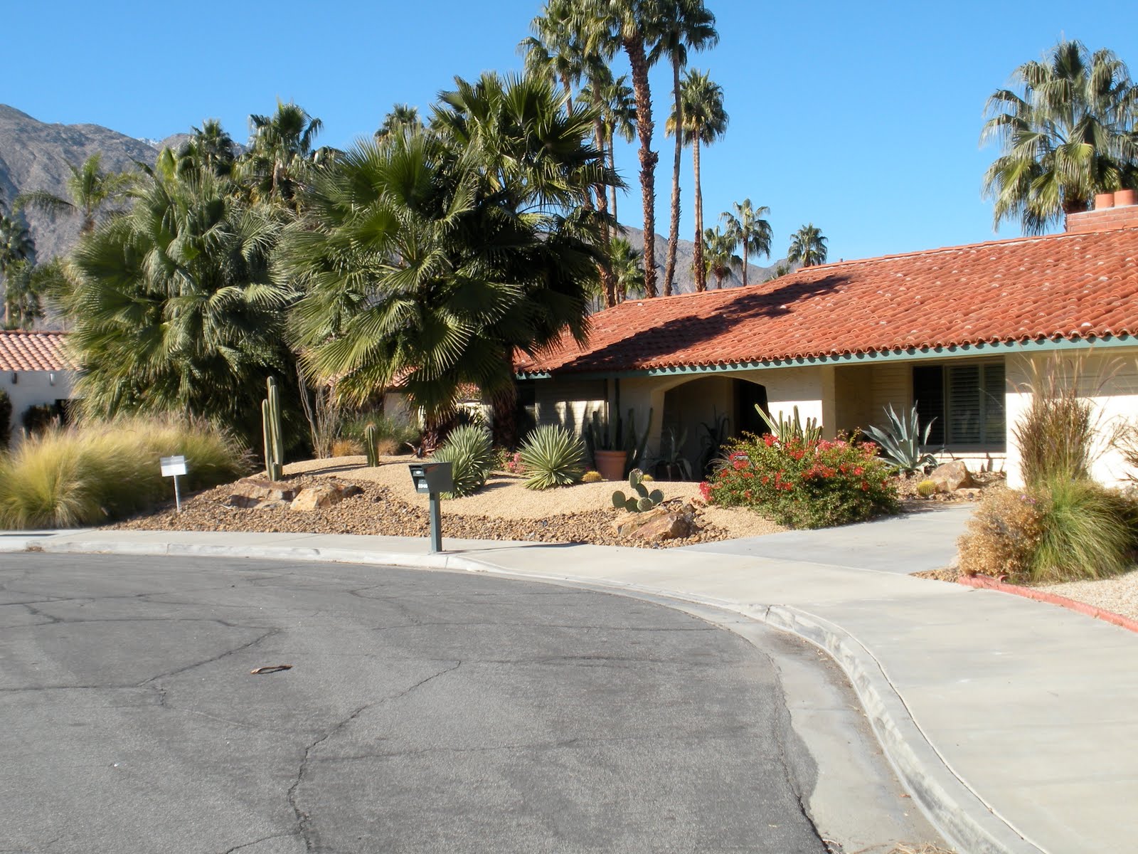 Russell Hill, Palm Springs Area Real Estate Palm Springs Real Estate