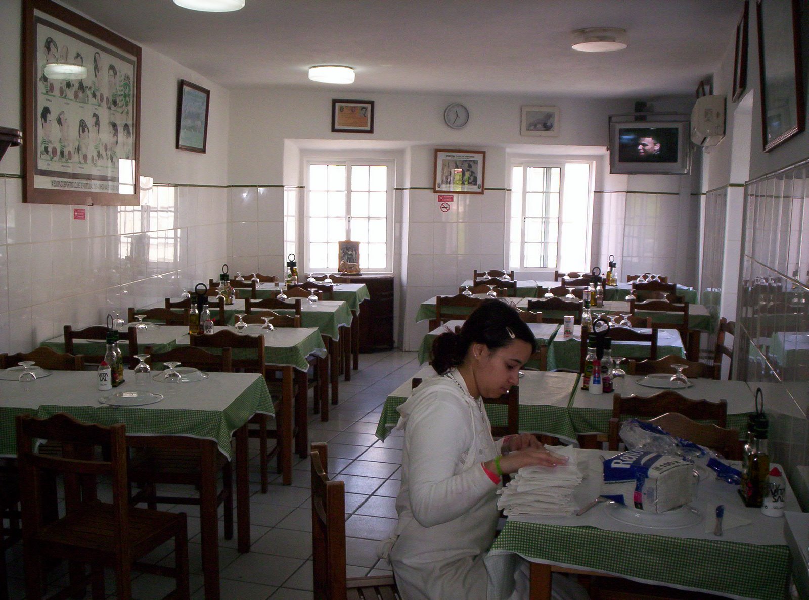 [7)Aspecto+de+uma+sala.JPG]