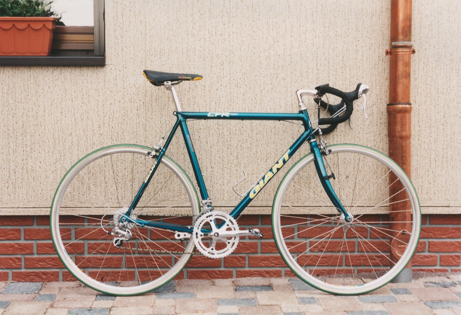 aluNippel 1997 GIANT CFR Expert Series
