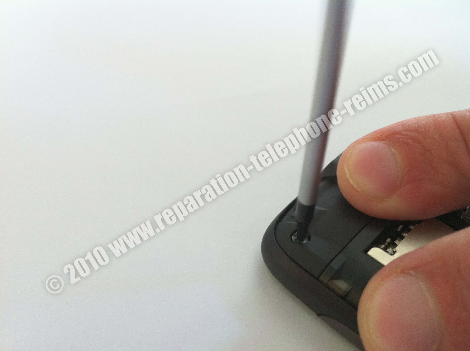 comment demonter un htc desire z