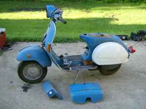 Vespa Hunting: 1981 P125X for $300 in St. Louis, Missouri
