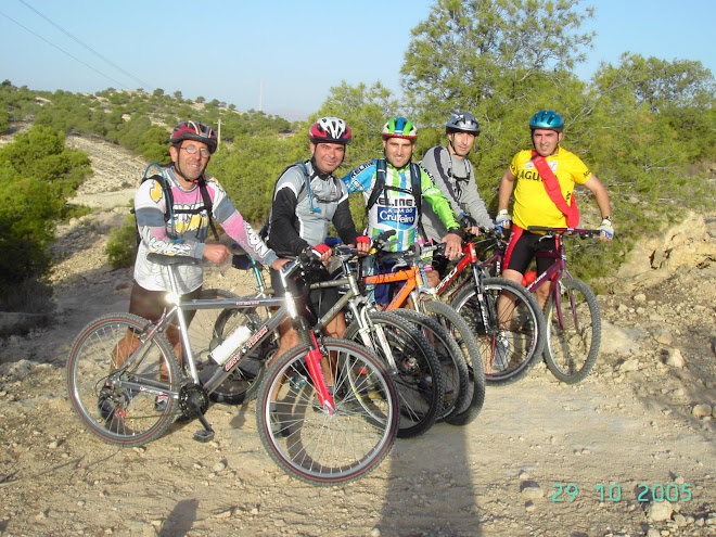 ALGUNOS COMPAÑEOS