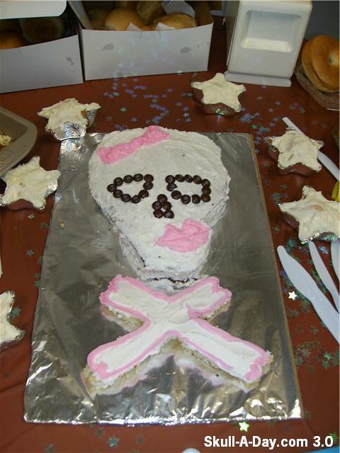 [skull+cakea.jpg]