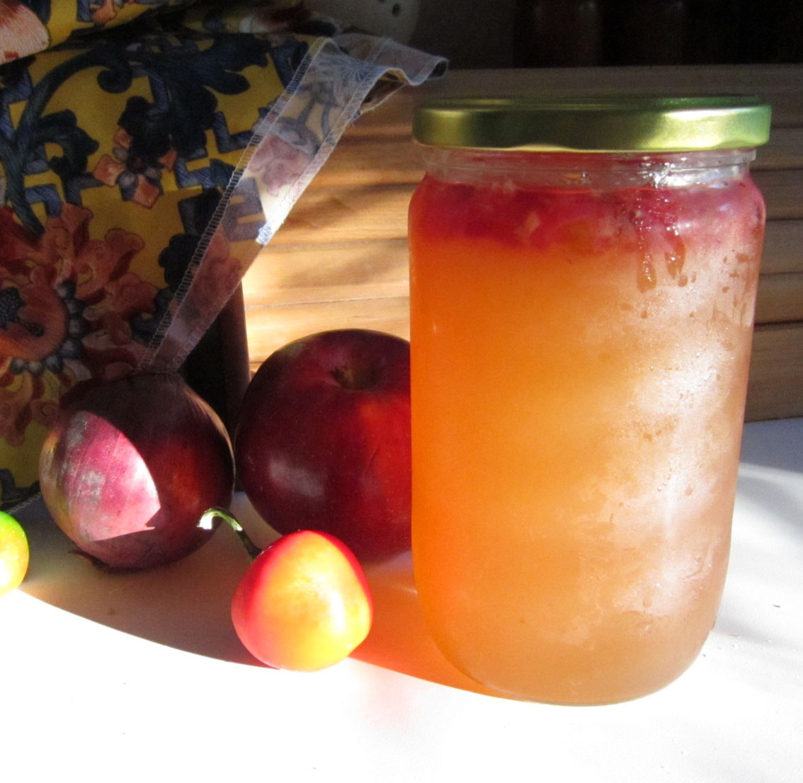 This Designer Cooks Sweet and Sour Apple Jelly with