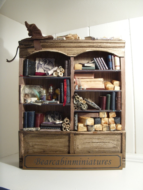 Bearcabinminiatures A finished bookcase for my Wizard and Wands Bookstore