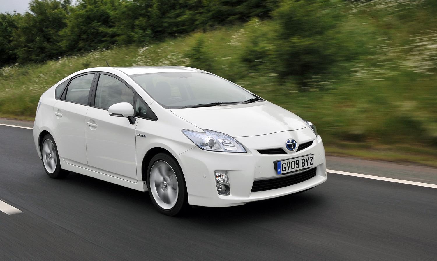 Car new Global Toyota Prius sales exceed 2m units