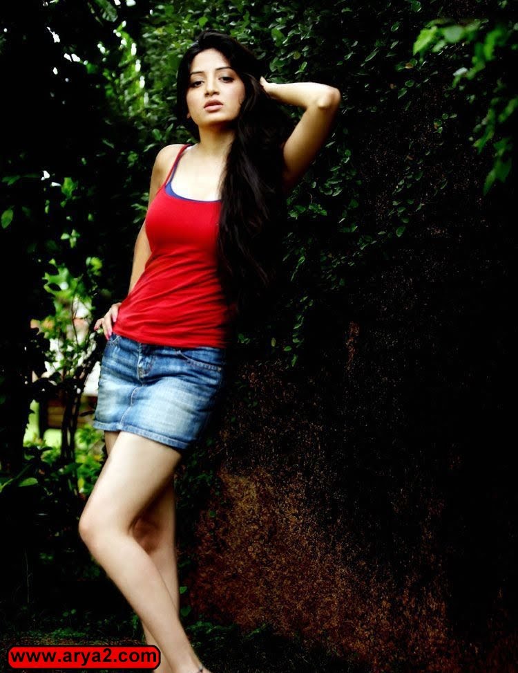 Poonam%2BKaur8.jpg