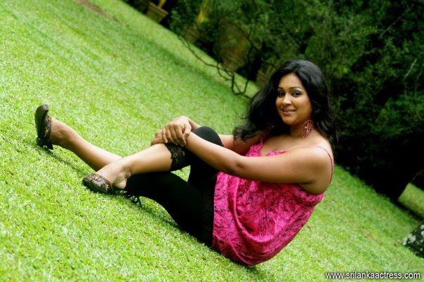 nadeesha%2Balahapperuma7.jpg